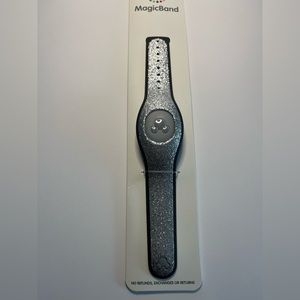 Disney Silver MagicBand Disney Park Exclusive